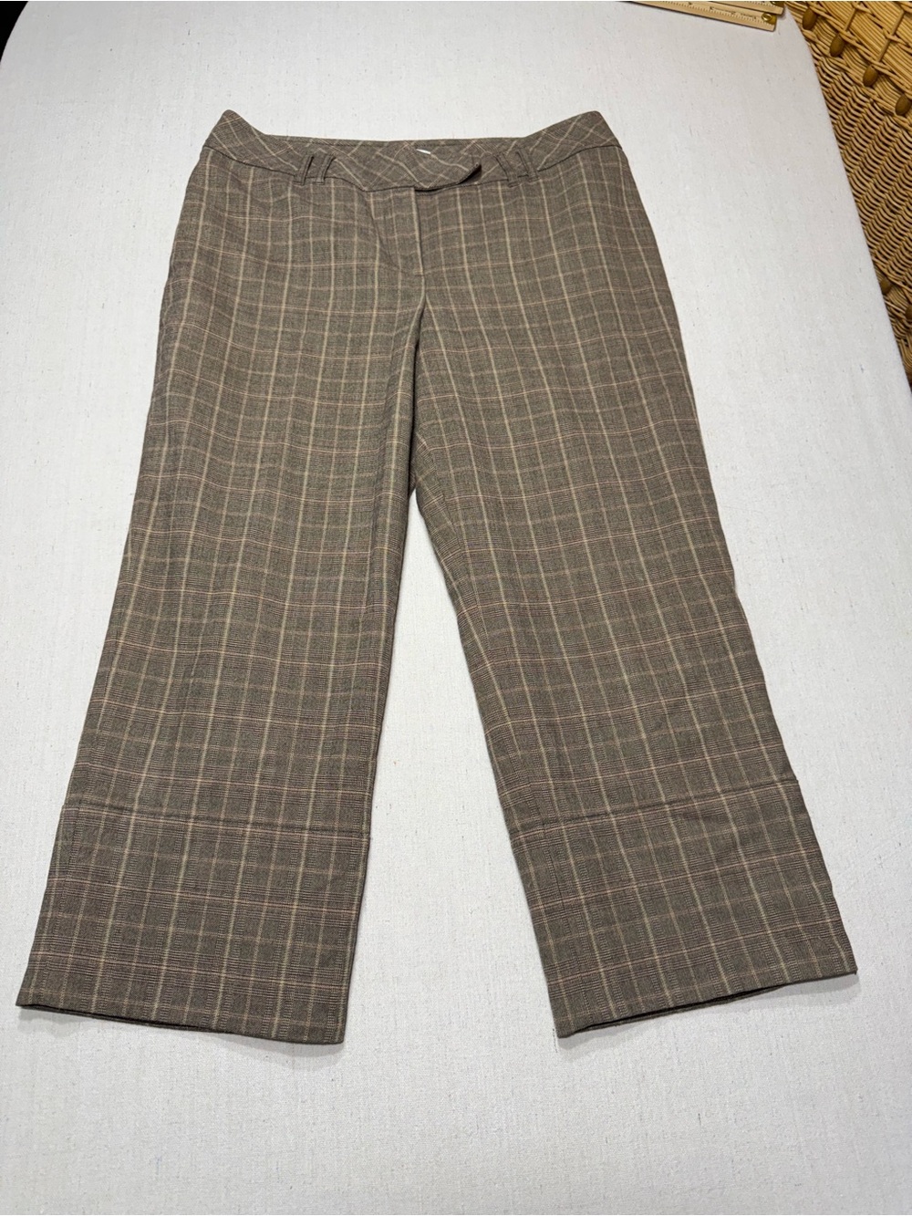 Ann Taylor LOFT Plaid Wide Leg Cropped Trousers Size 10 Brown Taupe Burgundy